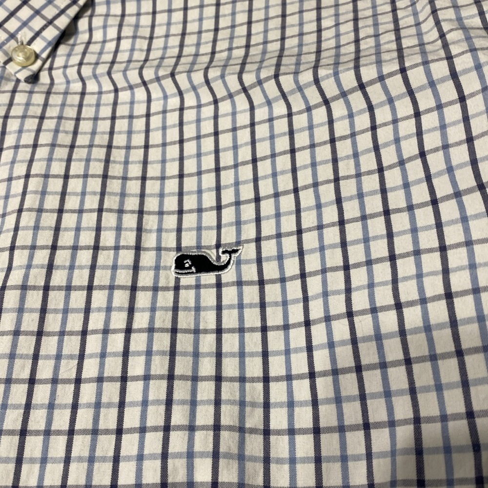 Vineyard Vines long sleeved button down. Size Large - Picture 5 of 5